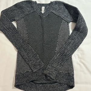 Ivivva girls sweater